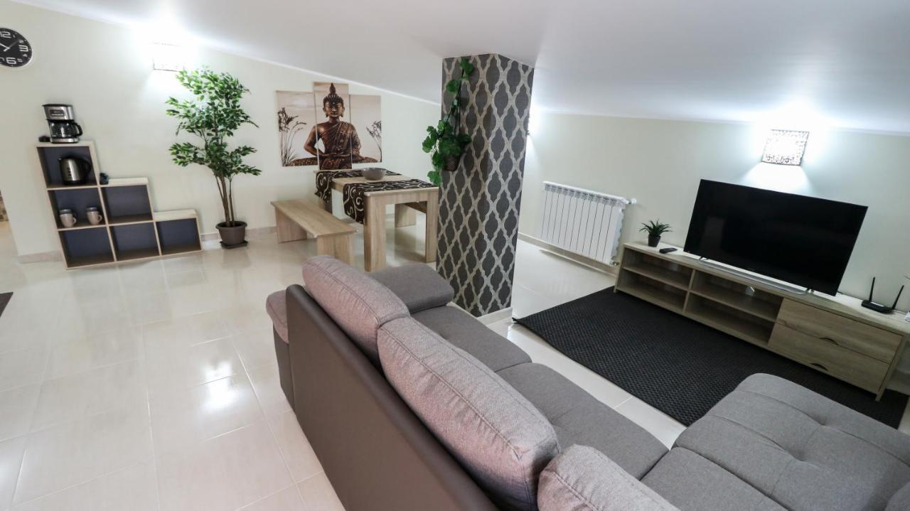 Zen Home Syracuse ภายนอก รูปภาพ